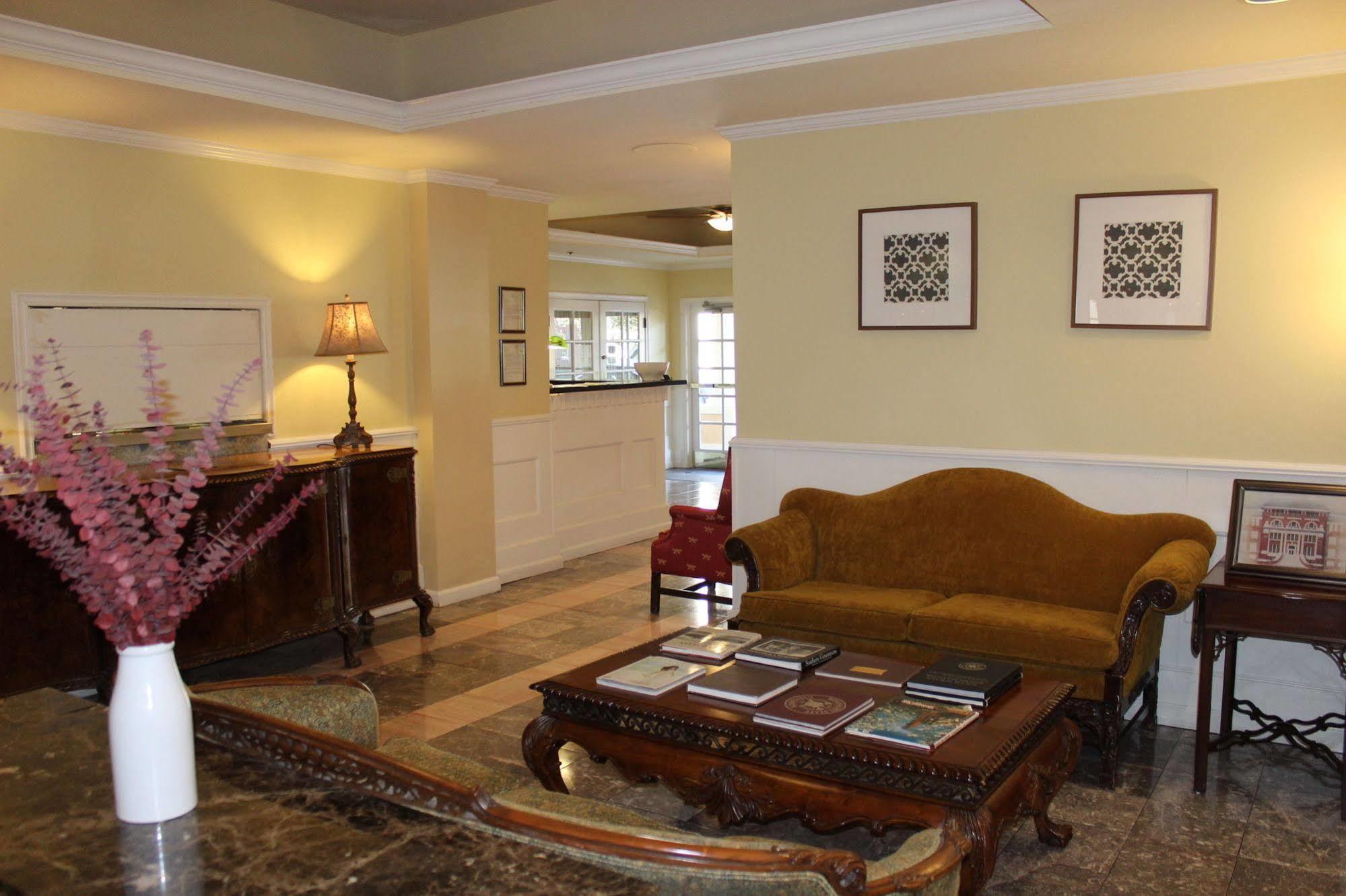 Hotel Chester スタークビル エクステリア 写真